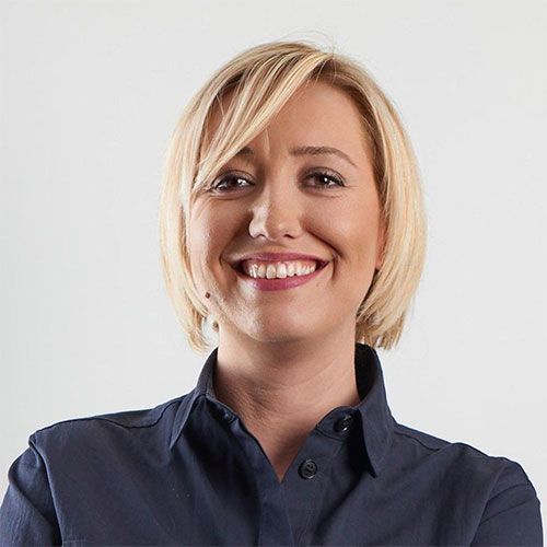 Deniz Uzuner Deniz Uzuner