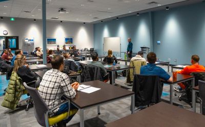 locationImg locationImg